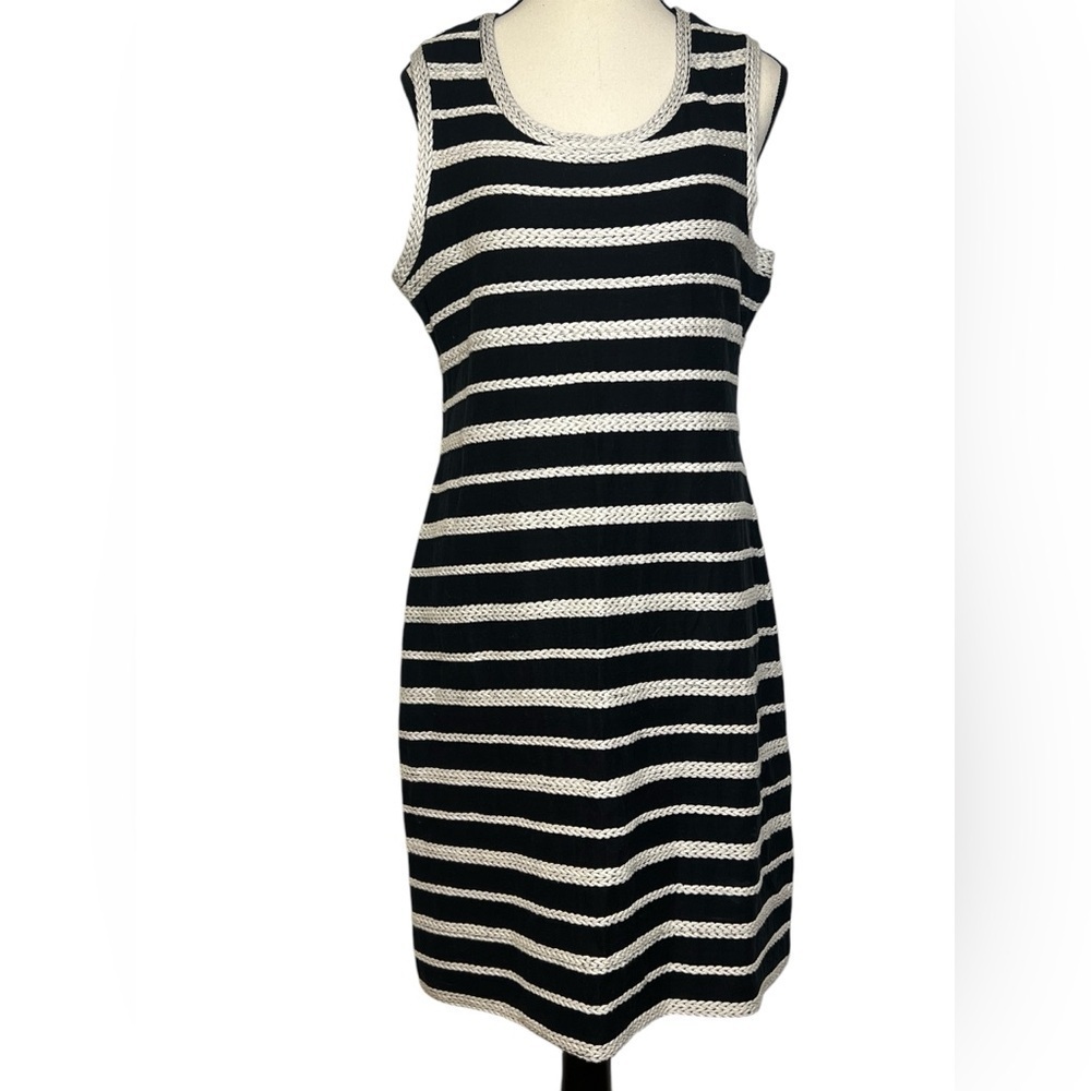 Max studio women’s size 8 Black and White Striped Sleeveless Dress 100% cotton